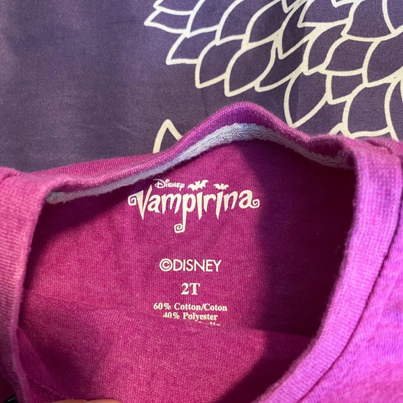 Vampirina Disney shirt - Picture 2 of 2